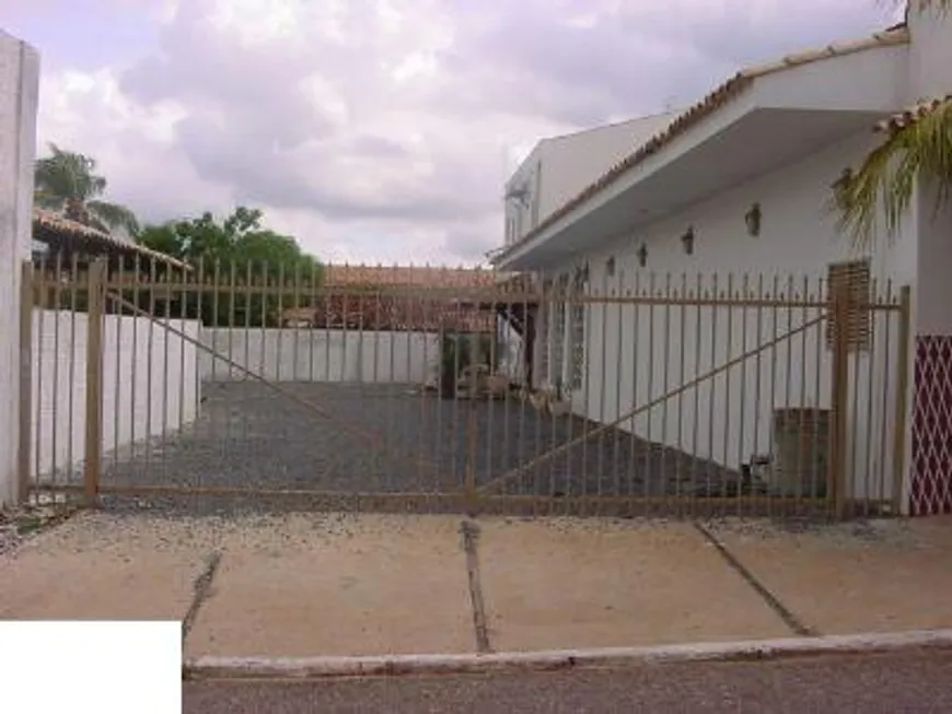 Foto 1 de Casa com 3 Quartos à venda, 840m² em Santa Rosa, Cuiabá