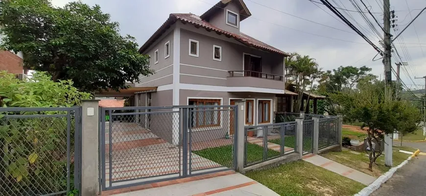 Foto 1 de Casa de Condomínio com 4 Quartos à venda, 250m² em Condominio Cantegril, Viamão