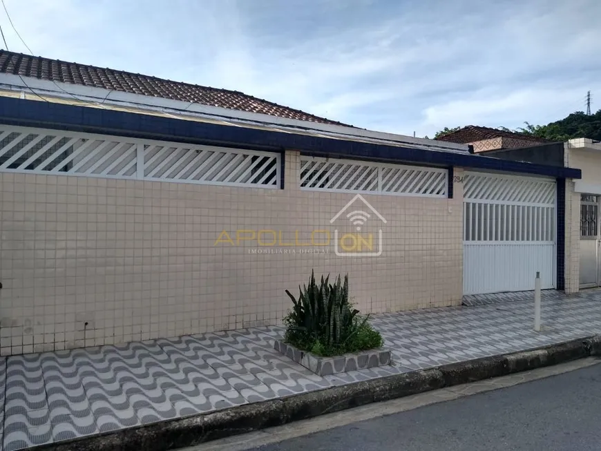 Foto 1 de Casa com 3 Quartos à venda, 127m² em Caneleira, Santos