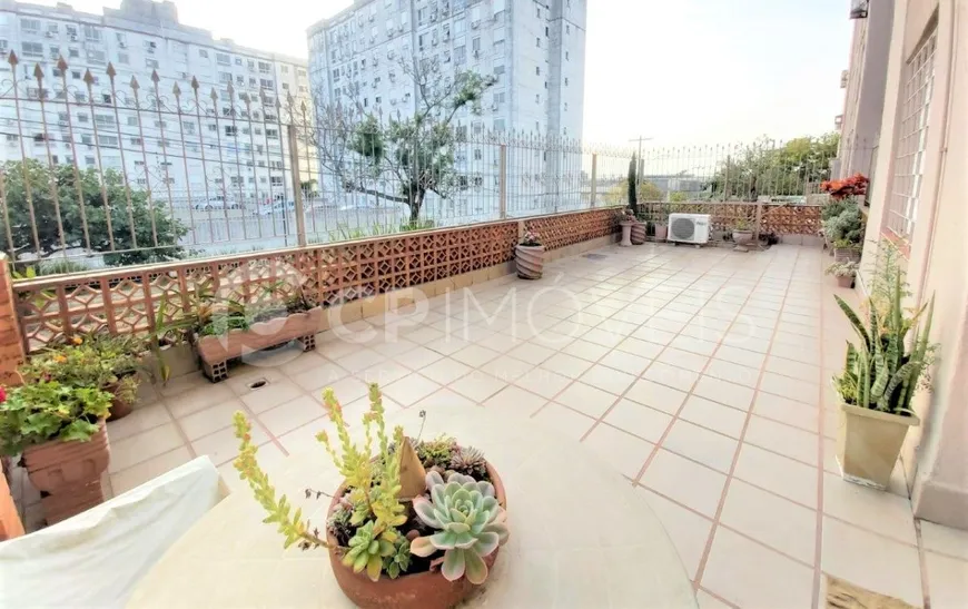 Foto 1 de Apartamento com 2 Quartos à venda, 101m² em Sarandi, Porto Alegre