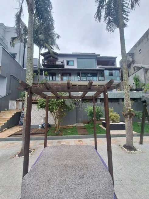 Foto 1 de Casa de Condomínio com 4 Quartos à venda, 400m² em Condominio Aruja Hills III, Arujá