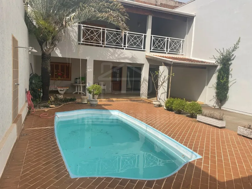 Foto 1 de Casa com 2 Quartos à venda, 250m² em Jardim São Francisco , Jaú