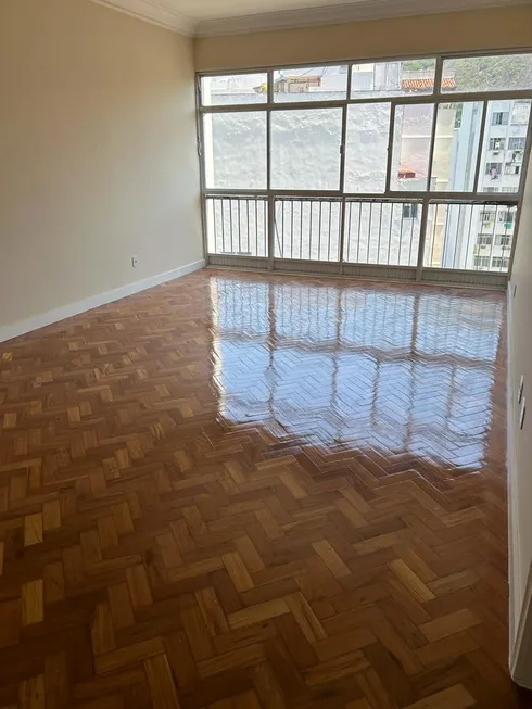 Foto 1 de Apartamento com 2 Quartos à venda, 143m² em Copacabana, Rio de Janeiro