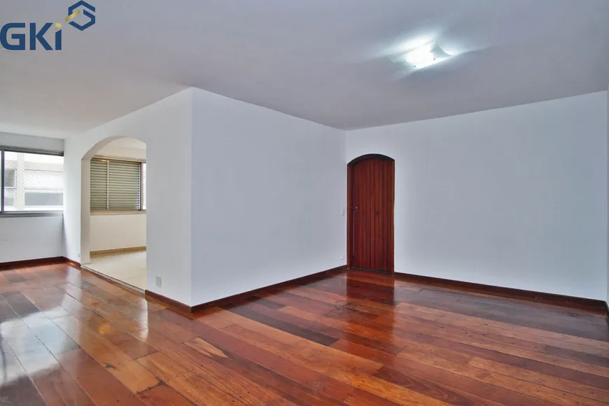 Foto 1 de Apartamento com 3 Quartos à venda, 158m² em Higienópolis, São Paulo