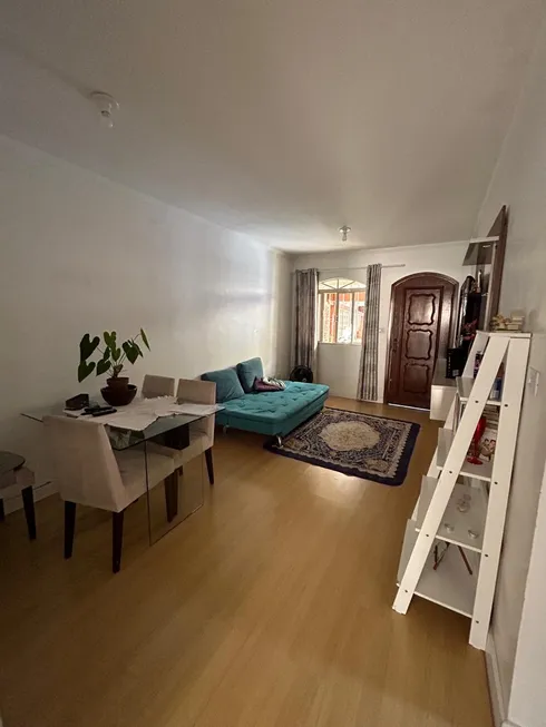 Foto 1 de Casa com 4 Quartos à venda, 110m² em Campo Limpo, São Paulo