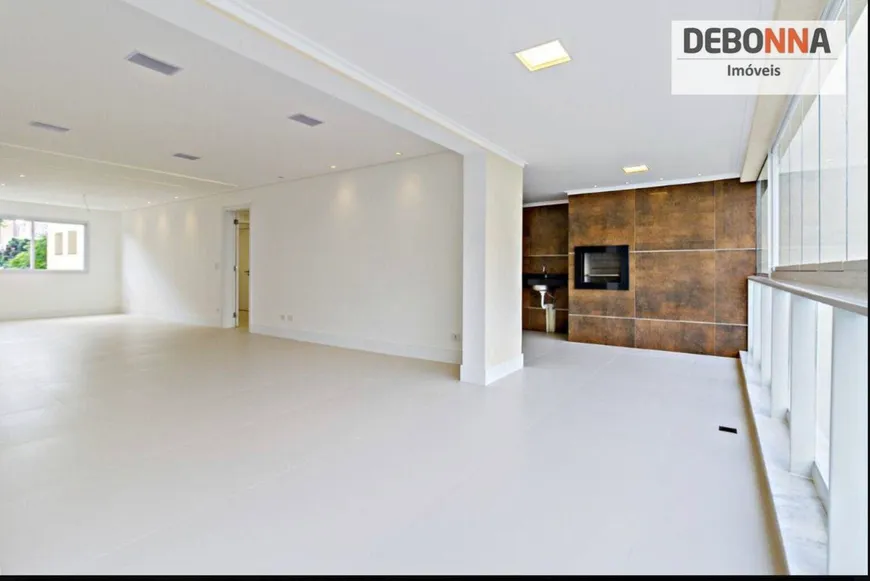 Foto 1 de Apartamento com 4 Quartos à venda, 189m² em Água Verde, Curitiba