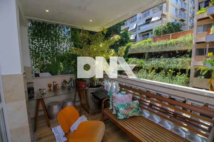 Foto 1 de Apartamento com 3 Quartos à venda, 110m² em Humaitá, Rio de Janeiro