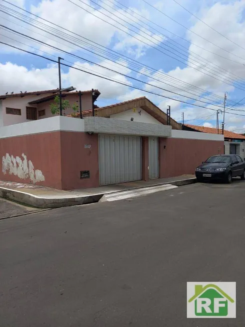 Foto 1 de Casa com 4 Quartos para venda ou aluguel, 480m² em Monte Castelo, Teresina