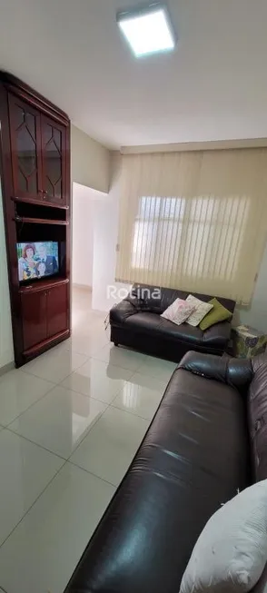 Foto 1 de Casa com 3 Quartos à venda, 194m² em Custódio Pereira, Uberlândia