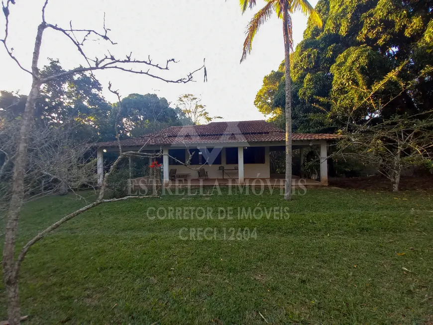 Foto 1 de Fazenda/Sítio com 3 Quartos à venda, 200m² em Aterrado, Saquarema