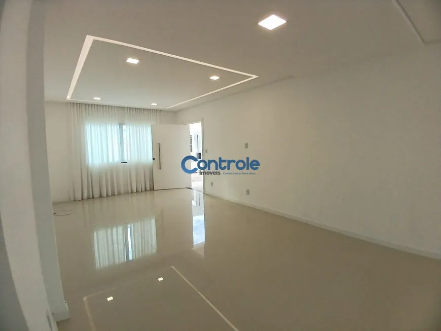 Foto 1 de Casa com 2 Quartos à venda, 136m² em Areias, São José