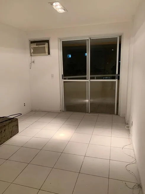 Foto 1 de Apartamento com 1 Quarto à venda, 42m² em Jacarepaguá, Rio de Janeiro