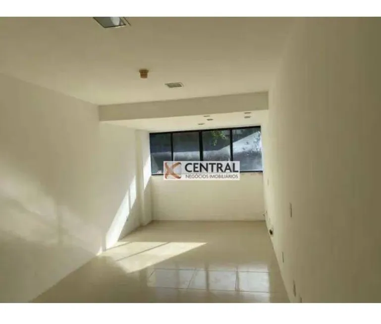 Foto 1 de Sala Comercial para alugar, 32m² em Engenho Velho de Brotas, Salvador