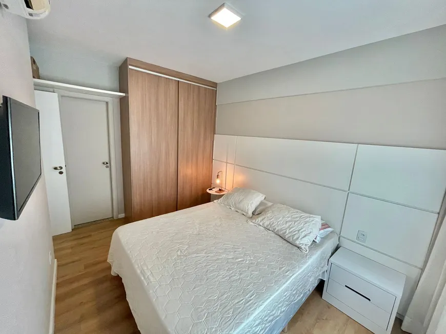 Foto 1 de Apartamento com 2 Quartos à venda, 70m² em Barra Avenida, Salvador