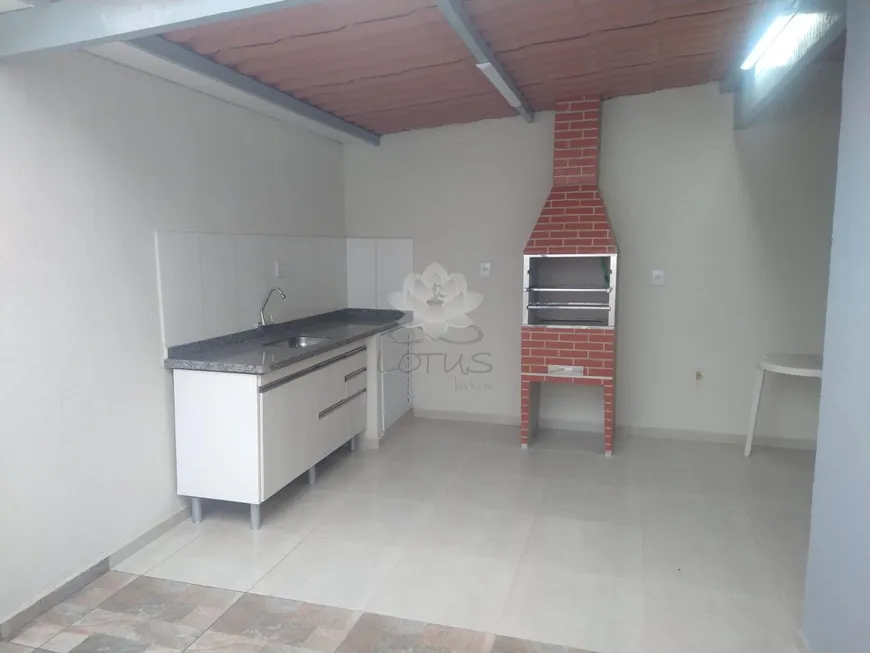 Foto 1 de Casa com 3 Quartos à venda, 150m² em Atibaia Jardim, Atibaia