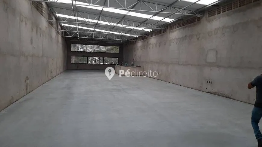 Foto 1 de Galpão/Depósito/Armazém para alugar, 781m² em Vila Carrão, São Paulo