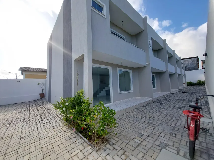 Foto 1 de Casa de Condomínio com 4 Quartos à venda, 90m² em Ipitanga, Lauro de Freitas