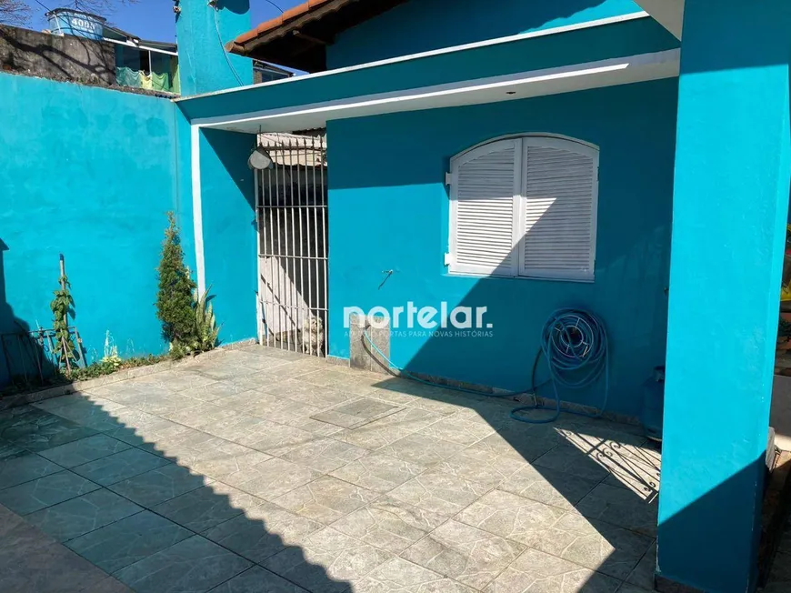 Foto 1 de Casa com 2 Quartos à venda, 200m² em Vila Bancaria Munhoz, São Paulo