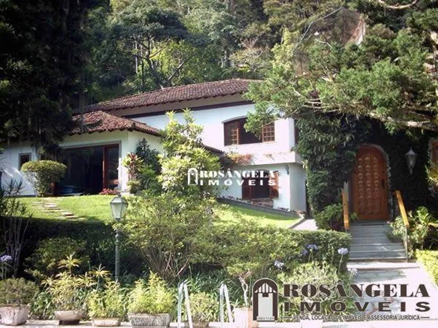 Foto 1 de Casa com 4 Quartos à venda, 1000m² em Cascata dos Amores, Teresópolis