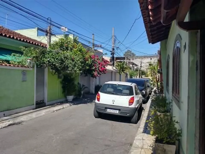 Foto 1 de Casa de Condomínio com 3 Quartos à venda, 110m² em Realengo, Rio de Janeiro