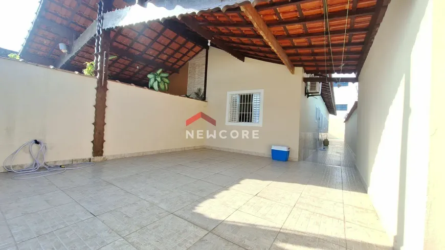 Foto 1 de Casa com 2 Quartos à venda, 75m² em Jussara, Mongaguá