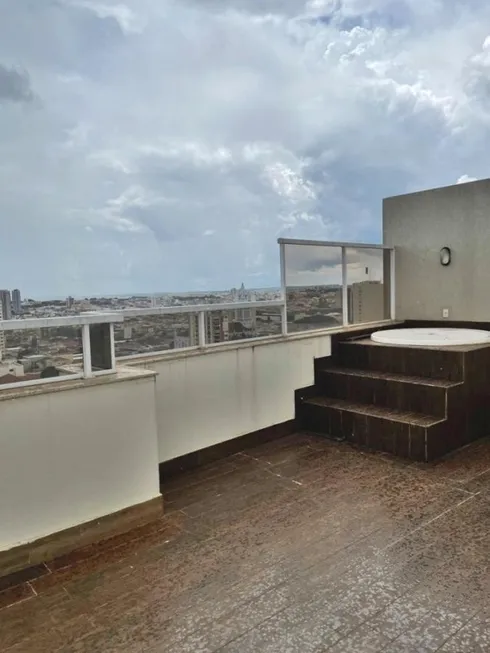 Foto 1 de Apartamento com 3 Quartos à venda, 240m² em Centro, Franca