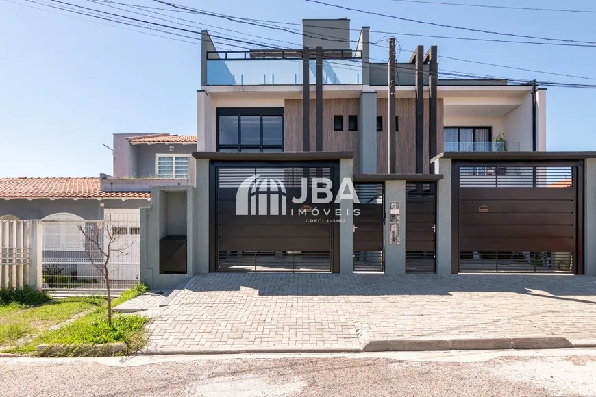 Foto 1 de Sobrado com 3 Quartos à venda, 182m² em Afonso Pena, São José dos Pinhais