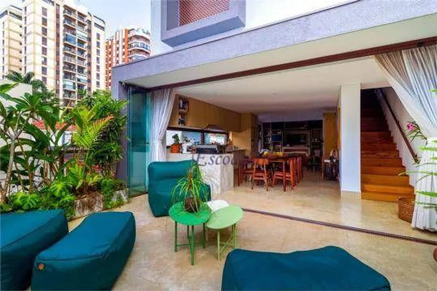 Foto 1 de Casa com 4 Quartos à venda, 270m² em Vila Nova Conceição, São Paulo