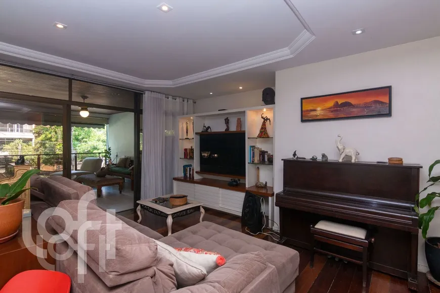 Foto 1 de Apartamento com 4 Quartos à venda, 187m² em Barra da Tijuca, Rio de Janeiro