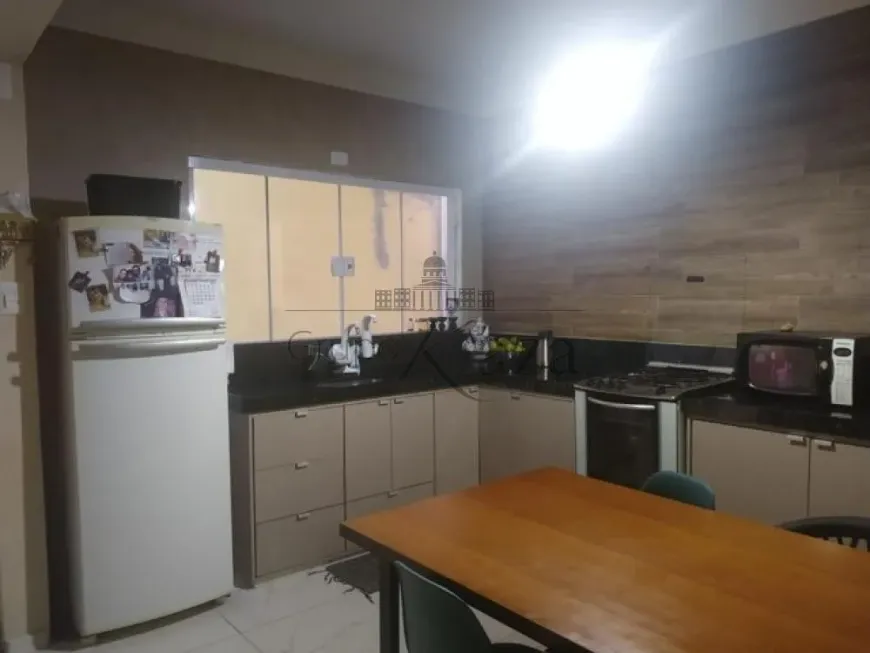 Foto 1 de Casa com 3 Quartos à venda, 73m² em Jardim Torrao De Ouro, São José dos Campos