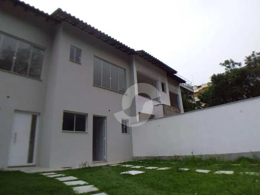 Foto 1 de Casa com 4 Quartos à venda, 200m² em Itacoatiara, Niterói