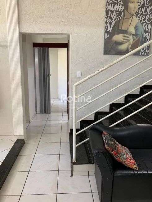 Foto 1 de Casa com 3 Quartos à venda, 202m² em Tabajaras, Uberlândia