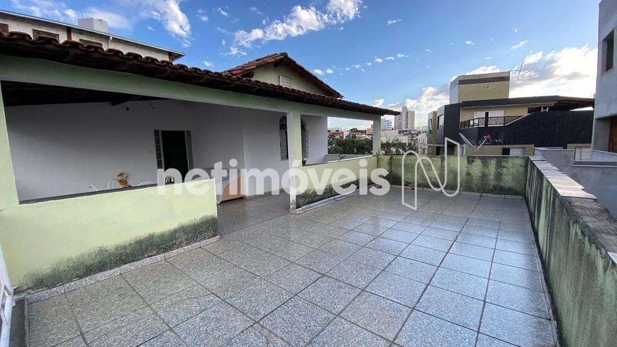 Foto 1 de Ponto Comercial com 4 Quartos para alugar, 435m² em Castelo, Belo Horizonte