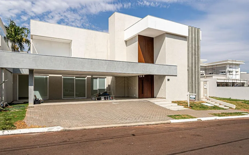 Foto 1 de Casa de Condomínio com 4 Quartos à venda, 477m² em Zona 08, Maringá