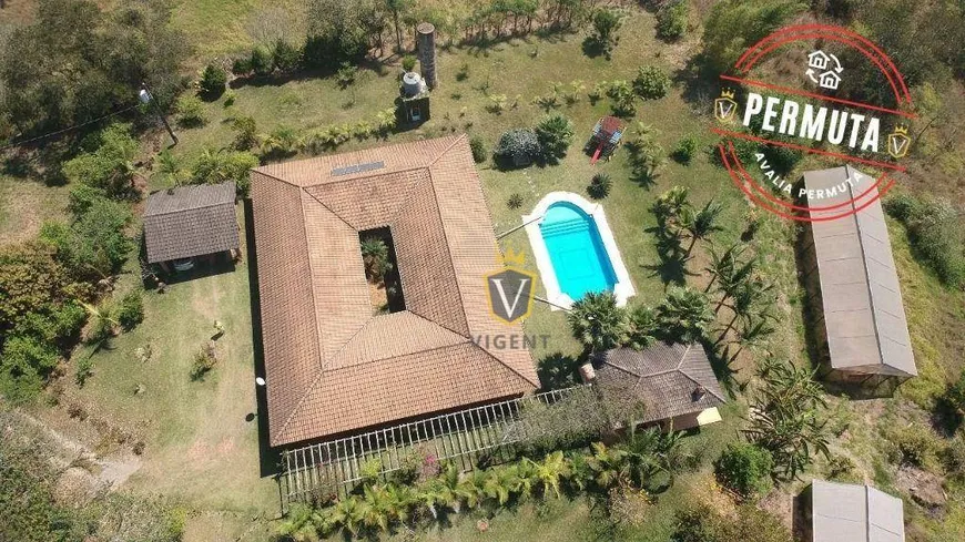 Foto 1 de Fazenda/Sítio com 3 Quartos à venda, 484m² em Rio Acima, Jundiaí