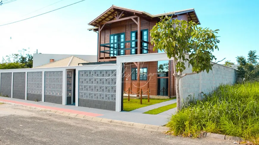 Foto 1 de Casa de Condomínio com 4 Quartos à venda, 139m² em Praia Grande, Fundão