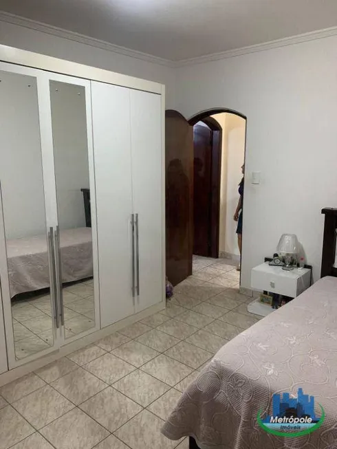 Foto 1 de Sobrado com 3 Quartos à venda, 190m² em Jardim Santa Emília, Guarulhos