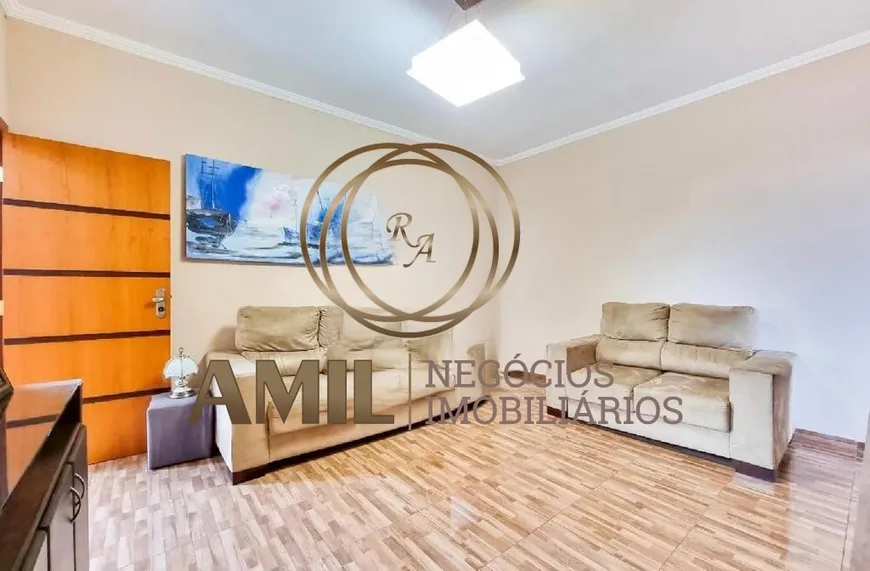 Foto 1 de Sobrado com 3 Quartos para venda ou aluguel, 212m² em Conjunto Residencial Trinta e Um de Março, São José dos Campos