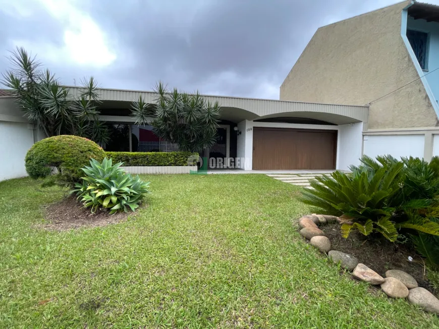 Foto 1 de Casa com 3 Quartos à venda, 312m² em Água Verde, Curitiba