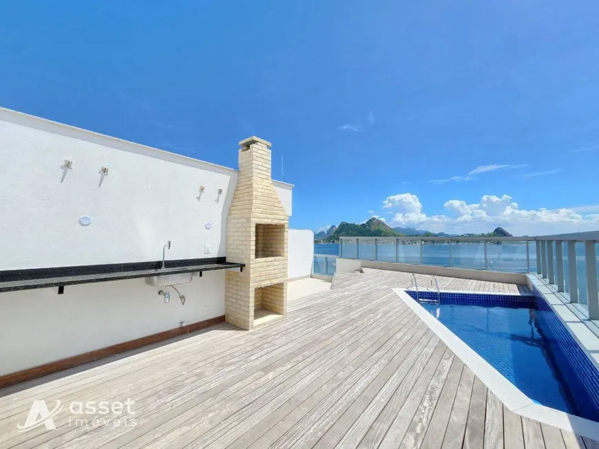 Foto 1 de Apartamento com 4 Quartos à venda, 305m² em Charitas, Niterói