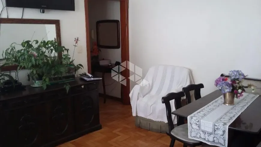 Foto 1 de Apartamento com 3 Quartos à venda, 88m² em Santa Cecília, Porto Alegre