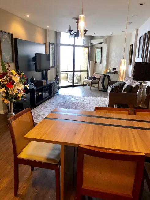 Foto 1 de Flat com 1 Quarto à venda, 60m² em Gragoatá, Niterói