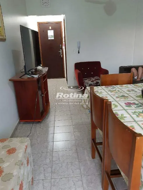 Foto 1 de Apartamento com 3 Quartos à venda, 78m² em Santa Mônica, Uberlândia