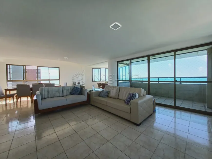 Foto 1 de Apartamento com 5 Quartos à venda, 413m² em Boa Viagem, Recife