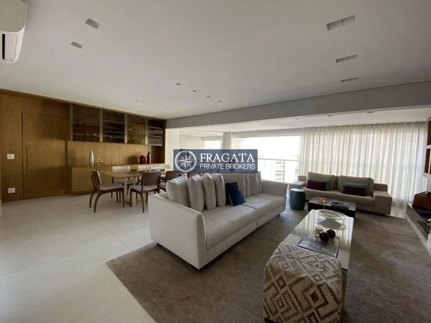 Foto 1 de Apartamento com 2 Quartos à venda, 189m² em Santo Amaro, São Paulo