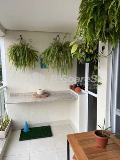 Foto 1 de Apartamento com 2 Quartos à venda, 60m² em Taquara, Rio de Janeiro