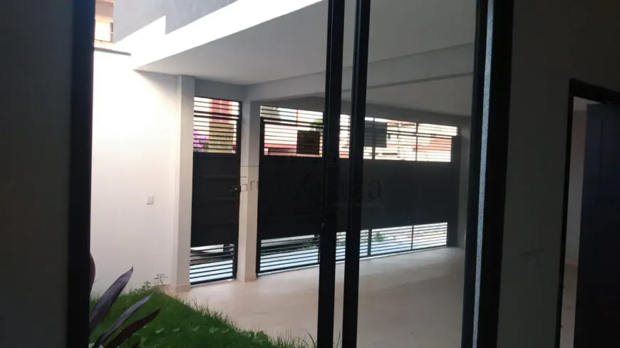 Foto 1 de Casa com 3 Quartos à venda, 171m² em Village das Flores, Caçapava