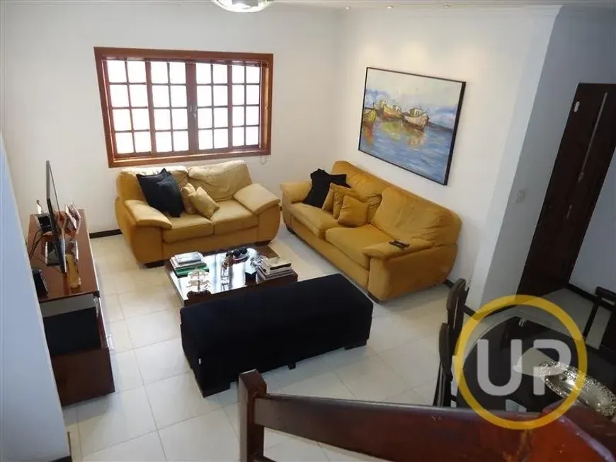 Foto 1 de Casa com 4 Quartos à venda, 303m² em Itapoã, Belo Horizonte