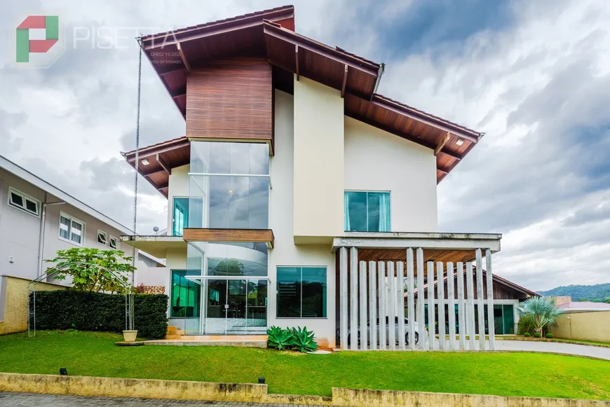 Foto 1 de Casa de Condomínio com 4 Quartos à venda, 362m² em Itoupava Central, Blumenau