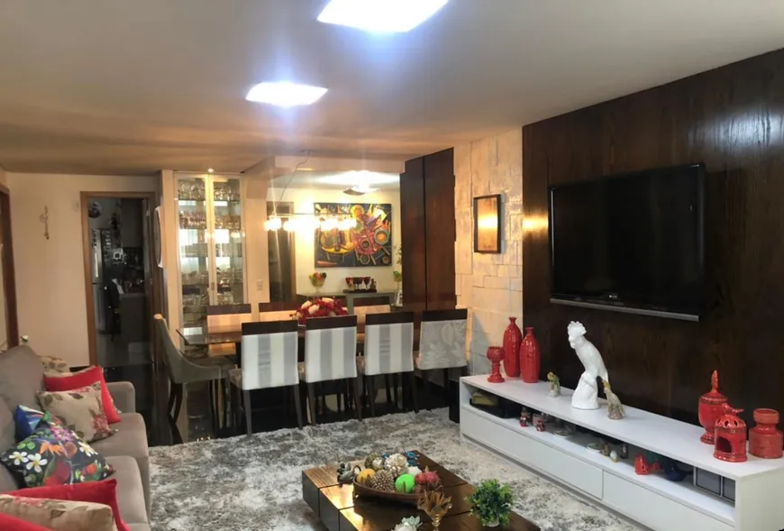 Foto 1 de Apartamento com 2 Quartos à venda, 119m² em Setor Bueno, Goiânia